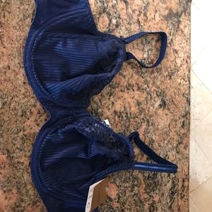 Chantelle bra navy 36 c New France